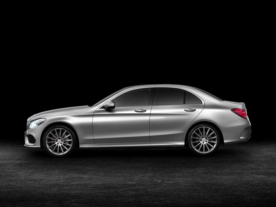  Mercedes-Benz C250 AMG Line 2014 года  (фото 2 из 47)